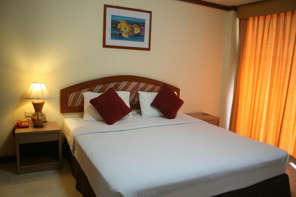 Priew Wan Guesthouse Patong Luaran gambar