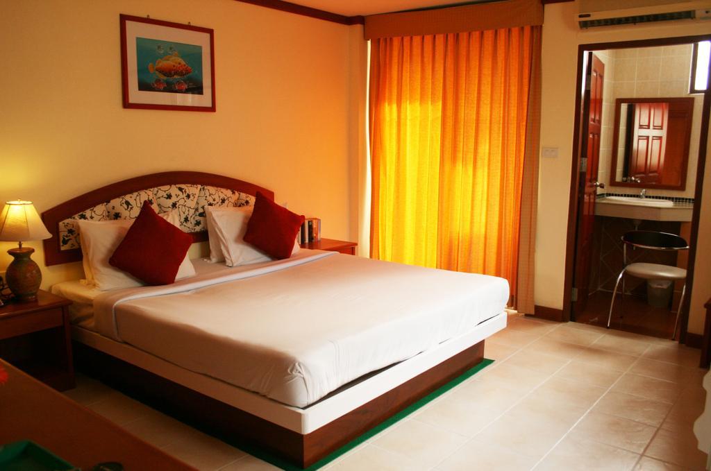 Priew Wan Guesthouse Patong Luaran gambar