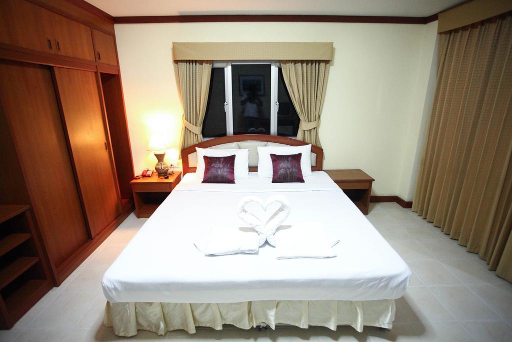 Priew Wan Guesthouse Patong Luaran gambar